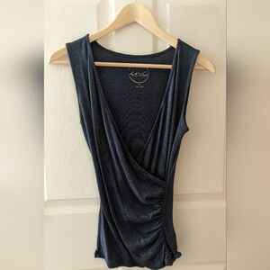 🌸 INC Stretchy VNeck Sleeveless Top